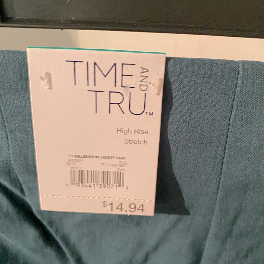 NWT Time and Tru High Rise Slacks Size 18